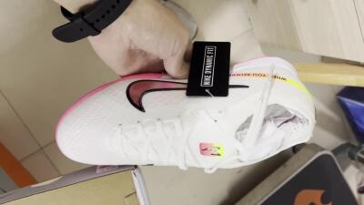 Men's Nike Air Zoom Mercurial Vapor 15 Elite IC Football Shoes - White/Pink/Black/Yellow